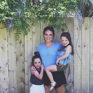 Meet Your Posher, Caitlyn!